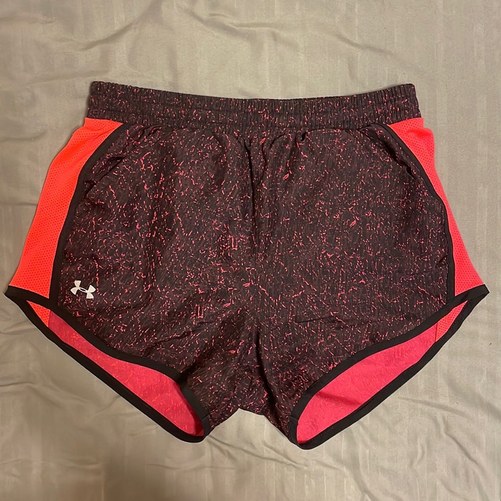 Under Armour Shorts w/ Pockets